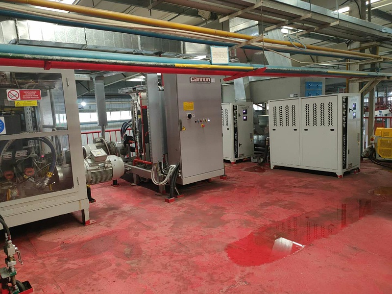 冰箱行業聚氨酯發泡為什們選用恒溫機冷熱一體機 ？